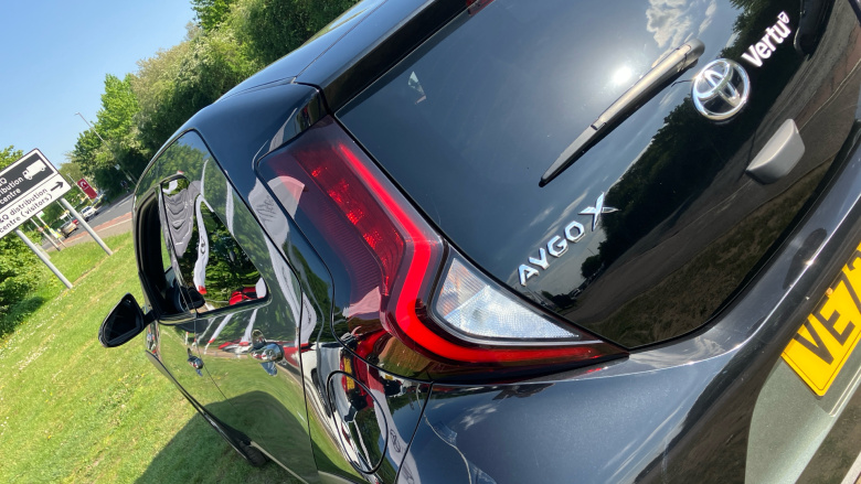 Toyota Aygo X 1.0 VVT-i Edge 5dr Auto Petrol Hatchback